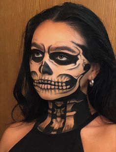 tate langdon skull make up Skeleton Makeup Halloween, Calavera Makeup, Caveira Halloween, Skull Makeup Halloween, Skeleton Face Makeup, Skull Face Makeup, Skull Halloween Costume, Skull Halloween Makeup, Skeleton Face Paint