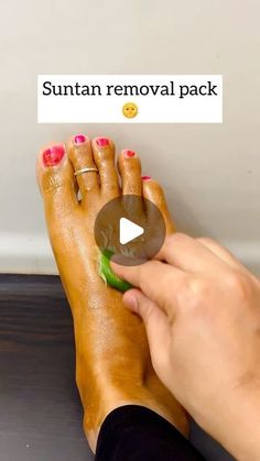 Tanned Girl, Sun Tan Removal, Hair And Skin Vitamins, Skin Improvement, Pedicure Tips, Ordinary Skincare, D Tan, Health Care Professionals, Cleaning Methods