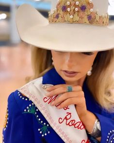 Approximately 0.5" Rodeo Queen Clothes, Miss Rodeo America, Queen Dresses, Queen Outfit, Rodeo Queen, Press The Button, Queen Dress, The Queen, Rodeo