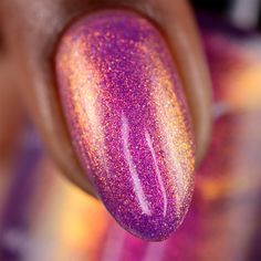 Give Me The Scoop is a soft and shifty lavender nail polish. The lavender base is quickly encompassed by a pink-leaning red shimmer, showing off peach, copper, and gold tones as your nails move. Some angles amp up the purple tones of the base, while a hint of holographic micro sparkle twinkles in the light. Two to three coats offer full coverage, depending on nail length. Summer means it's time to relax and enjoy warm weather and sunshine. This summer, KBShimmer is bringing you nine vibrant nail Lavender Nail Polish, Rainbow Nail Art, Shimmer Nail Polish, Lavender Nails, Holographic Nail Polish, Vibrant Nails, Purple Tones, Nail Length, Holographic Nails