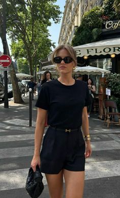 Tita Fits, European Girl, Europe Outfits, Chique Outfits, Paris Mode, Paris Outfits, Elegante Casual, Looks Chic, Mode Inspo