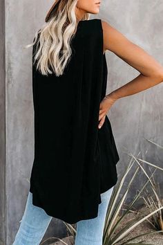 Basic Solid Top T-shirt Casual Blouse Shirts, Tunic Tank Tops, Trendy Fashion Outfits, Style Upgrade, Flowy Tank Tops, Summer Blouses, Sleeveless Tunic, Summer Tank Tops, Top T Shirt