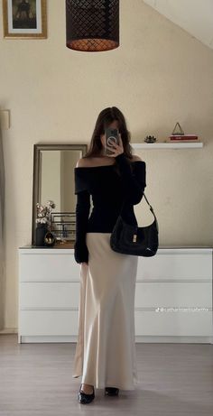 Silk Skirt Outfit, Satin Skirt Outfit, White Skirt Outfits, Black Skirt Outfits, Maxi Skirt Outfits, Fashion Mistakes, White Skirt