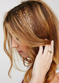 Spring Hair Accessories, Holiday Party Hair, Hair Scarf Styles, Star Hair, Holiday Hairstyles