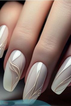 Art Deco Nails, Manicure Nail Designs, Fancy Nails Designs, Gold Nail, Pretty Nail Art Designs, Nails Manicure, Neutral Nails, Elegant Nails