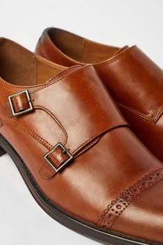 Tan Formal Leather Monk strap Brogue Shoe Brogue Shoe, Tom Ford Suit, Slim Fit Suits, Brogue Shoes, Big And Tall Outfits, Green Shoes, Monk Strap, Tie Shoes, Hoodies For Sale