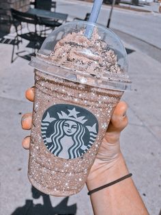 Sıtar💩s :D Recipes Starbucks Drinks, Kawa Starbucks, Starbucks Pictures, Minuman Starbucks, Copo Starbucks, Starbucks Drink Menu, Starbucks Wallpaper, Café Starbucks, Starbucks Cup Design