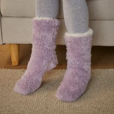 * Super soft teddy fabric * Adult’s sizes: S/M & L/XL Step into a world of comfort with these socks featuring a calming lilac shade, crafted from sumptuous teddy fabric. These socks provide a gentle embrace for your feet, making them ideal for unwinding. Available in sizes suitable for various adult feet, they ensure a comfortable fit. Whether you're winding down after a long day or simply enjoying a leisurely weekend, these lilac teddy socks offer luxurious comfort. Teddy Fabric, Soft Teddy, Cute Socks, Slipper Socks, Kids Storage, Curtains With Blinds, Lilac, Comfort Fit, Lounge Wear