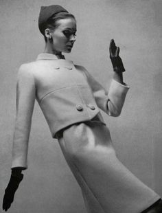 1966 Christian Dior Fashion Through The Decades, Jean Shrimpton, Dior Collection, Dior And I, Sixties Fashion, French Fashion Designers, Guy Laroche, 60 Fashion