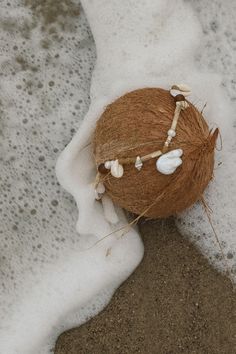 A beach-inspired accessory crafted with brown sea glass, pearls, and natural shells. The 25mm baroque pearl drop adds a touch of elegance. Adjustable length of 14-17" for the perfect fit. Embrace your beach vibes with this unique necklace! Length: 14”-17” Crafted with 14K Gold Filled Chain and Brown Seaglass, pearls, natural shells, and a 25mm baroque pearl drop. Handmade with love from San Clemente, CA. Part of the Taylor Hayden Collection. Beach Baroque Pearl Jewelry With Pearl Charm, Ocean-inspired Pearl Shell For Beach, White Baroque Pearl Jewelry For Beach, Beach Strand Pearl Necklace With Charm, Vacation Pearl Charm Shell Necklace, Ocean-inspired Shell With Pearl Charm For Beach, Vacation Shell Necklace With Pearl Charm, Beach Shell Pearl Necklace With Pearl Charm, Ocean-inspired Shell Necklace With Pearl Charm For Beach