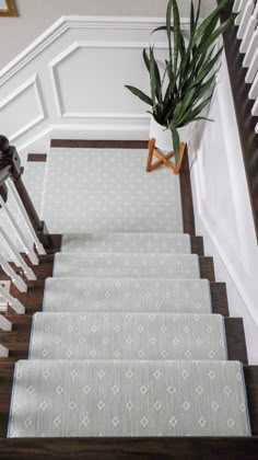 Blue diamond wilton wool custom stair runner, interior designer, geometric shapes, diamond shape Carpet Runner On Stairs, Rooms Inspiration, Tudor Homes, Stairs Runner, Farmhouse Stairs, تحت الدرج, Foyer Stairs