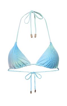 You’ll look cool and chic in our Triangle Bikini Top in a frosty Arctic blue optical print. Add to your chill look with our matching Classic Tie-Scrunched Bikini Bottoms, or individualize your ensemble with our other Arctic blue optical print or Icey solid blue bikini bottoms. To care for Kamari Swim we recommend Hand Wash or Delicate mode. Swimsuit Inspo, Gymwear Outfits, Vintage Swim, Arctic Blue, Preppy Summer, Cute Swimsuits, Summer Bikinis, Bralette Tops, Look Cool