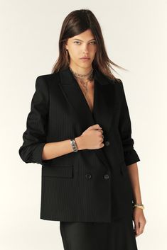 - Long sleeves- Black satin collar- Double-breasted- Breast pocket- Pockets with flaps- Jacquard with tone-on-tone stripes Pocket Scarf, Georgia May Jagger, Denim Sweatshirt, Pocket Scarves, Satin Noir, Denim T Shirt, Short T Shirt, Tuxedo Jacket, Straight Dress