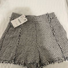 New With Tags! Zara High-Waisted Black And White Checkered Shorts Short Tweed Bottoms For Work, Chic Black Tweed Bottoms, Trendy Tweed Bottoms For Spring, Fitted Tweed Shorts, Chic Tweed Shorts For Summer, Chic Tweed Shorts, Chic Summer Tweed Bottoms, Chic Summer Tweed Shorts, Summer Tweed Shorts