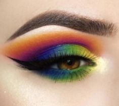 Eye Makeup Rainbow, Rainbow Gif, East Hollywood, Rainbow Halloween, Rainbow Eyeshadow, Makeup Professional, Sugarpill Cosmetics