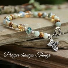 Pretty Home, Prayer Changes Things, Pretty Bracelets, Nature Bracelets, Faceted Glass, Apple Watch Bands, Beaded Bracelet, Watch Bands, Blending