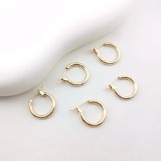 size:15mm/16mm Color:gold qty:2pcs/10pcs/30pcs *These earrings hoops are lustrous and bold! Can create a lot of design ideas! Go simple with small dangle charms or go big with long charms or beaded fringe....either way it's your custom look!    These earring hoops are nickel free, lead free, and cadmium free. Diy Hoop Earrings, Earring Hoops, Earring Hoop, Diy Earring, Earrings Hoops, Handmade Earring, Hoop Earrings Gold, Hypoallergenic Earrings, Beaded Fringe