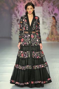 Parizaad by Rahul Mishra #ICW17 Latest Indian Dresses, Belted Dresses, Long Tunics, Rahul Mishra, Happy Dresses, Rohit Bal, Stylish Short Dresses, Light Wedding, Bridal Lehengas