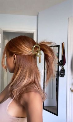 Ginger Hair Blonde Highlights Black Women, Silk Press Ginger Hair, Honey Brown Hair Peekaboo, Vanilla Champagne Hair Color, Ginger Hair Black Women Silk Press, Brownish Blonde Hair Color Black Women, Blonde Ginger Hair Black Women, Black Woman Dyed Hair, Amber Blonde Hair On Black Women