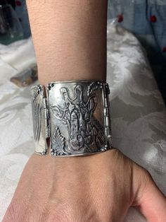 "This very large Fine Silver bracelet is made up of 2 x 2 & 1/2 inch square links, a giraff, a lion, & a zebra.  It is finished with a detailed Toggle clasp, & is adjustable.  It will adjust from a 7\" to a 9\" wrist.  If you have a smaller wrist, let me know & I can add a smaller Lobster Claw clasp to make if fit perfect.  (this will illiminate the Toggle clasp)" Unique Silver Rectangular Cuff Bracelet, Art Deco Bracelet, Artisan Bracelets, A Lion, African Safari, Silver Bars, Stunning Necklace, Toggle Clasp, Silver Leaf