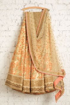 Lehnga Kurti, Gold Sequin Blouse, Desi Outfits, Punjabi Fashion, Lehenga Designs Simple