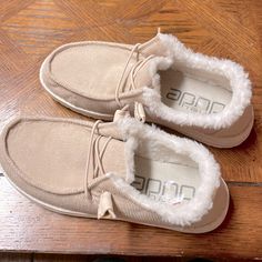 Perfect Condition, Never Worn! Just Some Of The Tag Left On The Sole Of The Shoe But Can Be Scrubbed Off! Fuzzy Inside! Fuzzy Hey Dudes, Fluffy Hey Dudes, Hay Dudes, Hey Dudes Women, Hey Dude Shoes Women, Hey Dudes, Hey Dude, Shoe Inspo, House Slippers