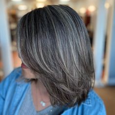 Hide Grey Hair, Transitioning To Gray Hair, Brunettes With Highlights, Natural White Hair, Dark Grey Hair, Grey Hair Dye, Grey Hair Transformation, Hair 101, Grey Hair Inspiration