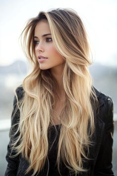 Dark Blonde Dreams: 20 Stunning Hair Color Ideas to Inspire Your Next Look Foiled Highlights, Hair Color Dark Blonde, Dark Blonde Hair Color Ideas, Dark Blonde Balayage, Medium Haircuts With Bangs, Dark Blonde Hair Color, Blonde Hair Color Ideas, Hair Upstyles, Caramel Highlights