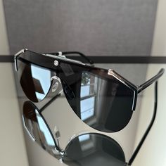 Brand New! 100% Authentic Gucci Gg0584s Sunglasses Made In Italy. Retails $650 Unisex Come With Original Package... Velvet Case, Satin Flannel Pouch, Microfiber Cloth, Authenticity Card And Paper Work. Frame Color: Black , Silver Lens Color: Grey Lens Width: 99 Mm. Lens Bridge: 1 Mm. Arm Length: 140 Mm. 100% Uv Protection. Gucci Sunglasses Men, Transparent Sunglasses, Sunglasses Logo, Paper Work, Pilot Sunglasses, Shield Sunglasses, Gucci Fashion, Rectangular Sunglasses, Blue Frames