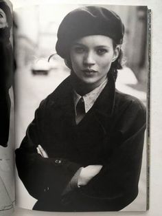 Boina Tilda Swinton, I'm With The Band, Wearing A Hat, White Photo, 가을 패션, Kate Moss, Mode Vintage, Mode Inspiration, Mode Style