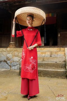 Very elegant design Red Long Ao Dai For Summer, Elegant Full-length Ao Dai For Summer, Vietnamese Dress Ao Dai, Vietnamese Dress, Sugar Land, Handmade Hair Accessories, Red Design, Dress Clothes For Women, Elegant Design