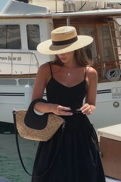 Chique Outfit, Europe Outfits, Chique Outfits, Italy Outfits, Summer Fashion Outfits, 가을 패션, Mode Vintage, Classy Women