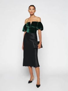 70+ Classy Christmas Outfits For Women [2024]: Holiday Dinner, Party, And Casual Gathering Formal Event Outfit, Event Outfit Ideas, Christmas Formal