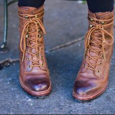 Gorgeous Frye Lace-Up Boots. Soft Leather In A Gorgeous Warm Brown. Size 8 Very Comfortable And In Almost Perfect Condition. Rare! Frye Boots, Almost Perfect, Warm Brown, Lace Up Boots, Soft Leather, Shoe Laces, Lace Up, Women Shoes, Boots