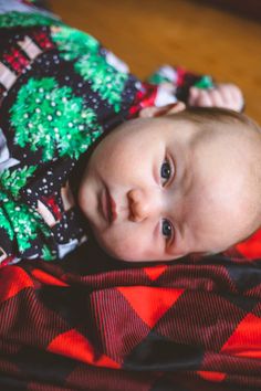 Christmas Lounge set for baby boy. Buffalo plaid blanket. Holiday photos. Baby boy. Outfit for baby. Buffalo Plaid Blanket, Plaid Blanket, French Terry Fabric, Baby Outfits