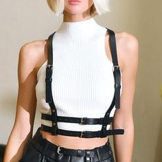 Body Harness Outfits, Leather Harness Women, Harness Outfit, Tie Belt Dress, Harness Fashion, Harness Belt, Suspenders For Women, Leather Suspenders, Rave Outfit