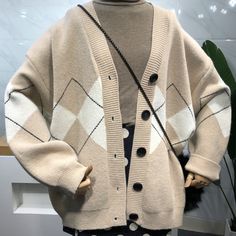 Women Winter Clothes, Preppy Aesthetic Outfits, Preppy Sweatshirts, Argyle Cardigan, Casual Turtleneck, Patchwork Cardigan, Cardigan Oversized, Plaid Cardigan, Gilet Long