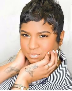 Black Pixie Haircut Short Styles, Straight Pixie Haircut, Easy Vacation Hairstyles, Pixie Haircut Black Women, Haircut Black Women, Finger Waves Short Hair, Pixie Haircut Short