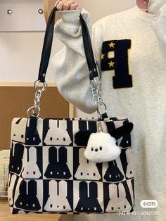 Tas Celine, Korean Bags, Female Rabbit, Wallets For Girls, Cute School Bags, Trendy Purses, Uniqlo Bags