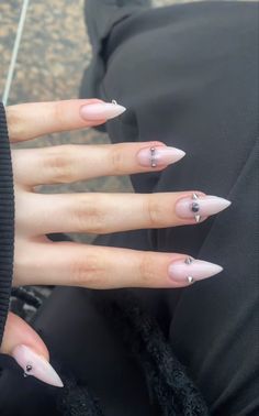 Peony Aesthetic, Paznokcie Hello Kitty, Nail Piercing, Street Outfits, Punk Nails, Gothic Nails, Goth Nails, Grunge Nails