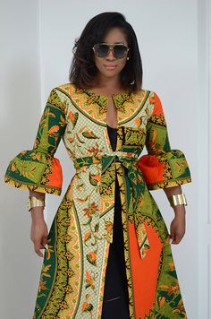 FINAL SALE/ NO RETURNS Beautiful Ankara Print Duster. Loose Fit Belted (comes with belt) Has Pockets Fabric is 100% cotton with no stretch.  *Authentic African fabric. Hand Made. *Please note that pattern placement may    vary slightly with each piece. *Color may vary slightly due to lighting . Model is 5'5 and is wearing a Small. Size up if you fall in between sizes. Size Chart XS: US 2 (Bust 32, Waist 25, Hip 34)  Small: US 4/6 (Bust 36, Waist 28, Hip 38) Medium: US 8/10 (Bust 40, Waist 32, Hi African Print Jumpsuit, Boho Mode, Maxi Kimono, African Dresses For Kids, Ankara Print