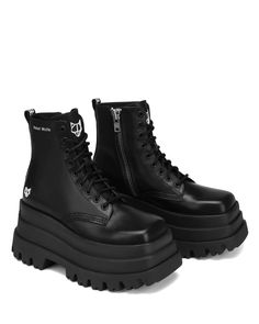 Ankle Lace Up Boots, Naked Wolfe, Fly Shoes, Dr Shoes, Hype Shoes, Boss Baby, Aesthetic Shoes, Swag Shoes, Pretty Shoes