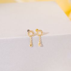 Metal: 14K solid gold, Not Plated or Gold Filled Available Gold color: Yellow gold  Stone: Moissanite Thickness: 0.82mm (20G) , 1.0mm (18G), 1.2mm (16G) Stamp: 14K on top or 14K gold back, no stamp on titanium back, ★Sold as a single piece ★Threadless Push Pin (Flat Back) ★ We have two different materials of Push back for you choose: ● One is 14K solid gold with length : 6mm(standard), 8mm, 10mm (long)  ● Another is implanted grade titanium push back in size 5mm(short) 6mm 8mm and 10mm(long) ● F Yellow Gold Plated Dangle Flower Earrings, Yellow Gold Dangle Flower Earrings For Anniversary, Gold Cubic Zirconia Dangle Flower Earrings, Gold Dangle Flower Earrings With Cubic Zirconia, Conch Earring, Flat Back Earrings, Flower Earring, Earring Gold, Gold Stone