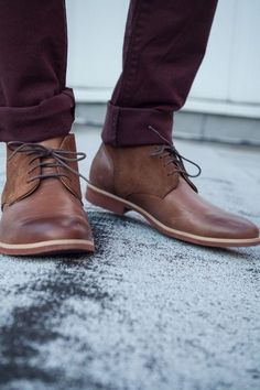 brogues Blueberry Lollipop, Guys Shoes, Maroon Pants, Burgundy Pants, Mens Bracelets, Modern Gentleman