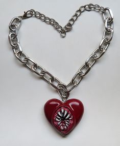 Grunge Heart-shaped Metal Necklace, Grunge Heart-shaped Jewelry For Halloween, Gothic Heart Shaped Chain Necklace, Gothic Heart-shaped Chain Necklace, Edgy Heart-shaped Halloween Necklace, Emo Necklace For Valentine's Day Gift, Emo Style Necklace For Valentine's Day Gift, Grunge Metal Necklaces For Valentine's Day, Punk Style Heart Pendant Necklace With Chain