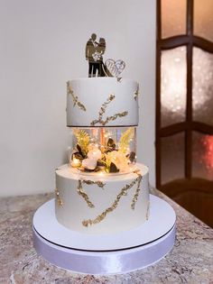 #foodie, #cakes, #cakeinspiration, #design Bon Voyage Cake, Rose Cake Design, Wedding Cake Designs Simple, Graduation Cake Designs, Wedding Cake Simple Elegant, White And Gold Wedding Cake, Elegant Cake Design, Wedding Cake Display, Photo Cake Topper