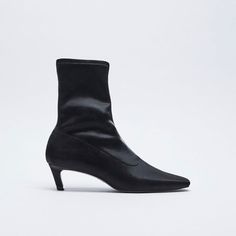 New With Tags Zara Stretchy Kitten Heel Ankle Boots. Size Eu 6 1/2 Us 37 Zara Ankle Boots, Cutout Boots, Black Heeled Ankle Boots, Kitten Heel Ankle Boots, Black Heels Low, Low Heel Ankle Boots, Zara Boots, Patent Leather Boots, Chelsea Boots Women