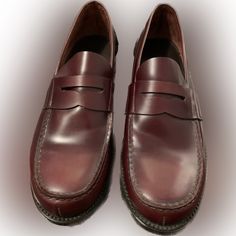 Excellent Condition (Barely Worn) Made In Italy Authentic Giorgio Armani Leather Shoes + Dust Bag Brown/Wine Unique Color Goodyear Welted Closed Toe Formal Loafers, Formal Bridle Leather Moc Toe Loafers, Formal Bridle Leather Loafers With Round Toe, Semi-formal Bridle Leather Loafers With Round Toe, Formal Bridle Leather Slip-on Dress Shoes, Formal Bridle Leather Loafers With Rubber Sole, Formal Bridle Leather Moccasins With Round Toe, Semi-formal Slip-on Bridle Leather Shoes, Classic Italian Leather Closed Toe Shoes