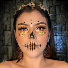 Outfits Catrina, Simple Day Of The Dead Makeup, Catrina Outfit Costume Ideas, Easy Catrina Makeup, Easy Dia De Los Muertos Makeup Ideas, Calavera Makeup, Mexican Makeup, Carnaval Make-up