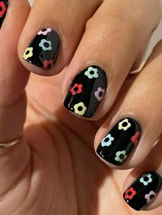 Multicolor  Collar    Uñas de Color Embellished Ballet Nails, Short Fake Nails, Nagel Tips, Flower Nail Designs, Her Nails, Diy Nail Art, Stick On Nails, Artificial Nails, Cute Nail